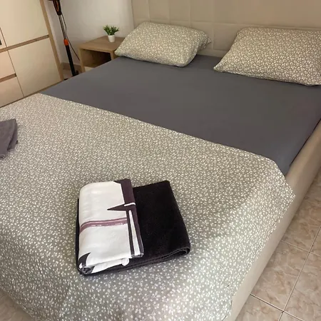 Apartamento By The *